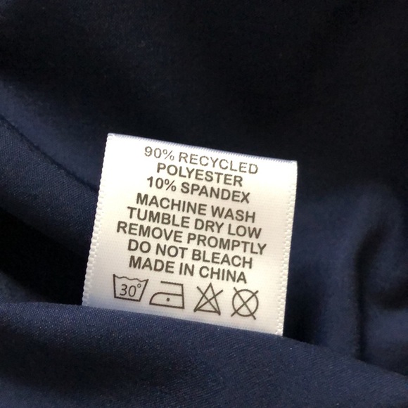 SOLD! Mavrans Pantera Windbreaker Full Zip with zebra floral print 🦓🌸 - Picture 7 of 7